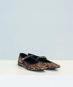 Bailarina leopardo de terciopelo